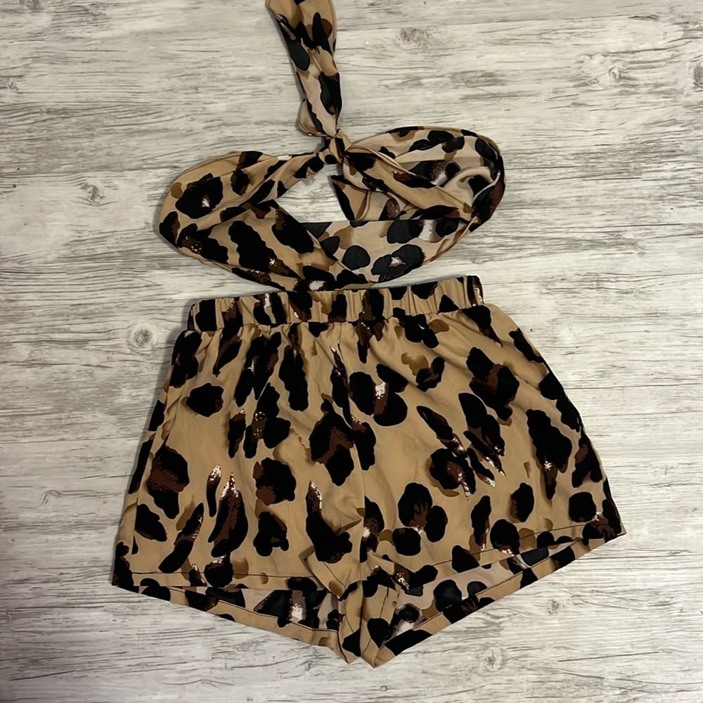 NWOT! Leopard Print 2 Piece!